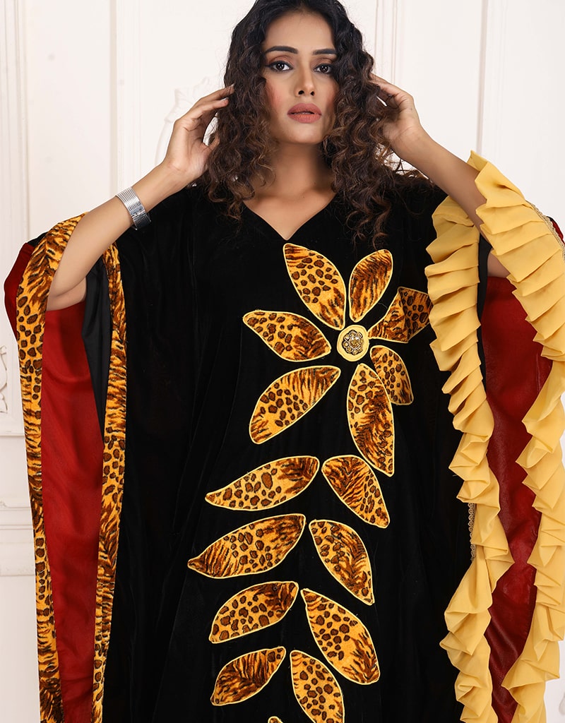 Muslim Black Color Velvet Wholesale Free Size Summer Kaftan Closeup